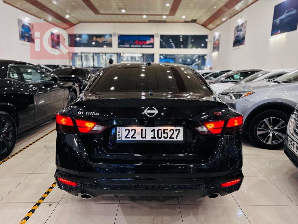 نیسان ئەلتیما